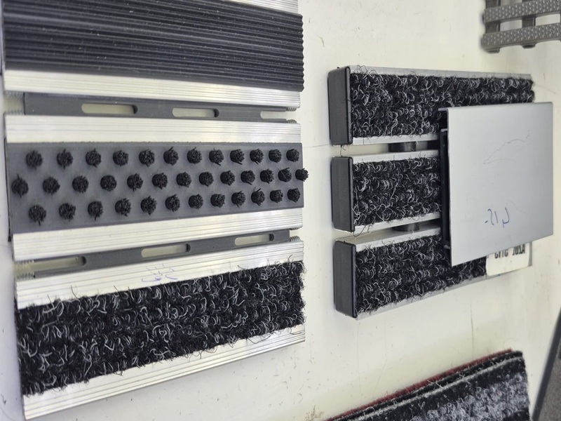 Fırça Dolgulu Alüminyum Paspas - Toptan Satış İstanbul